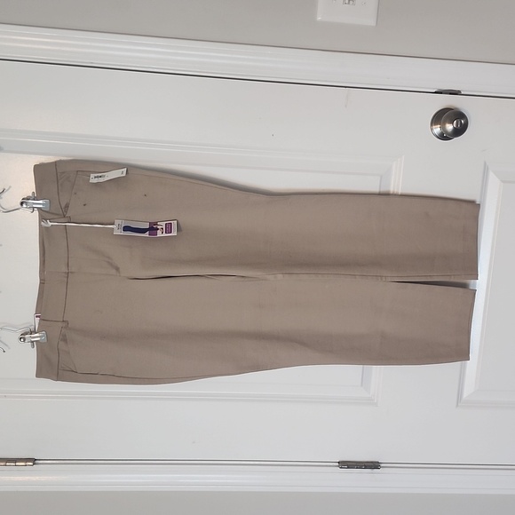 Old Navy Pants - NWT Old Navy the diva pants size 12